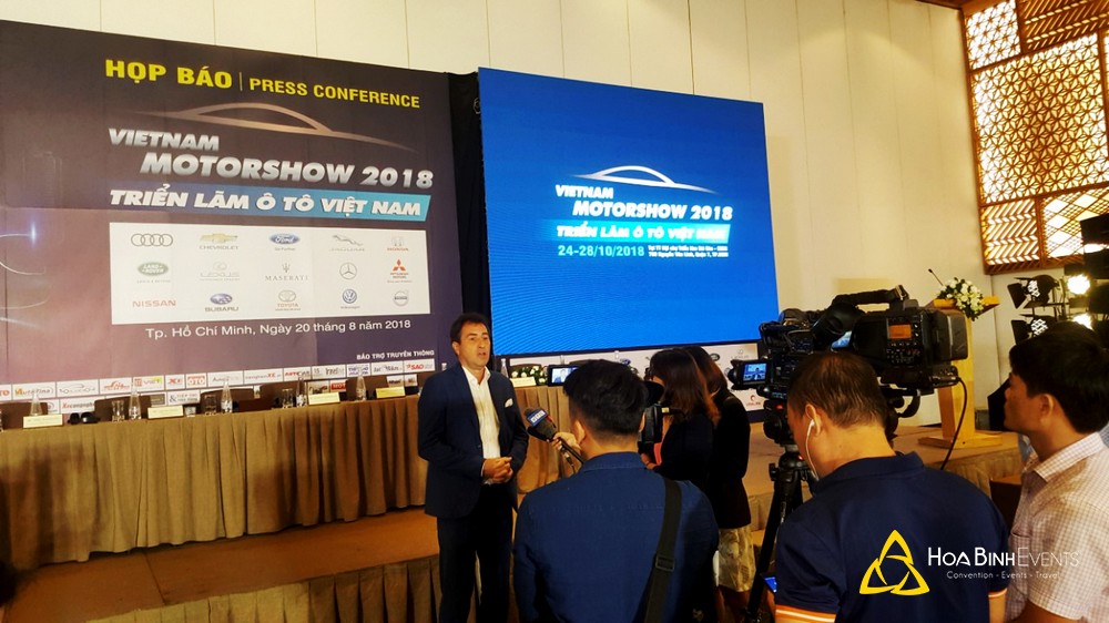 tổ chức họp báo triển lãm ô tô Việt Nam 2018