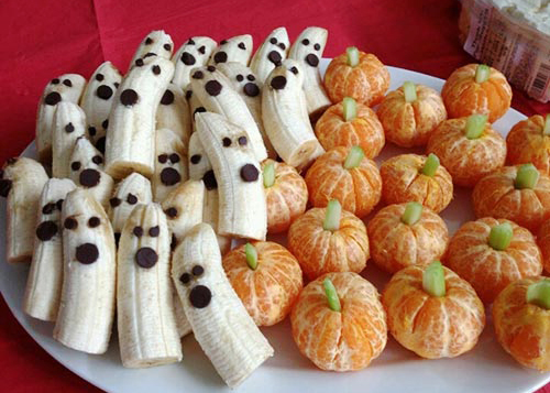 Chuối và cam với phong cách tạo hình chuẩn Halloween
