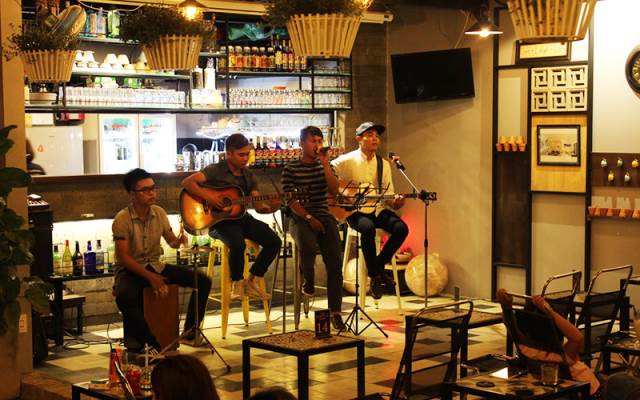 HoaBinh Events cung cấp dịch vụ cho thuê ban nhạc Acoustic Hà Nội