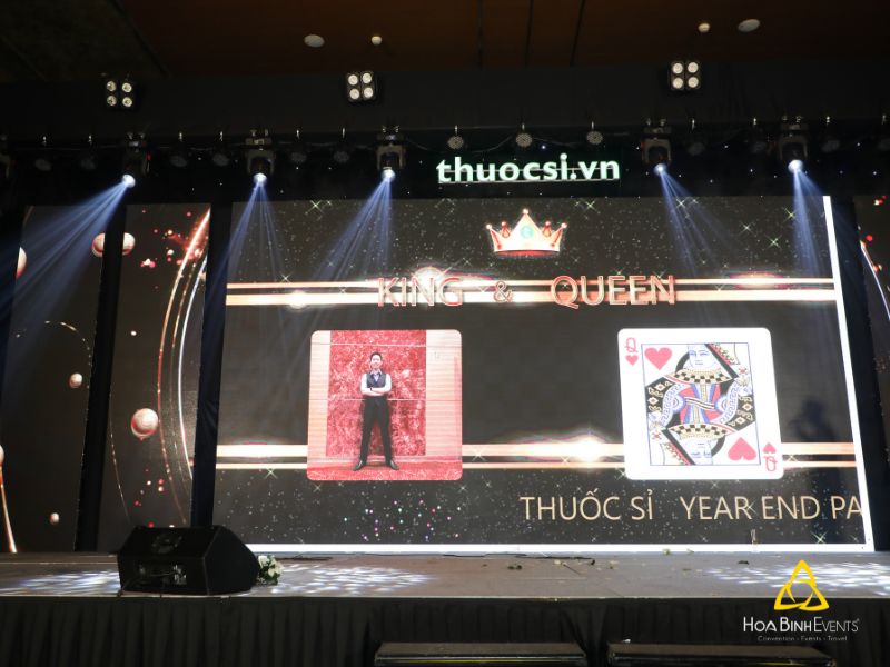 Tiệc tất niên của Công Ty TNHH Buymed diễn ra theo concept “King & Queen”