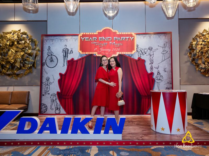Tiệc tất niên công ty Daikin lấy ý tưởng rạp hát độc đáo